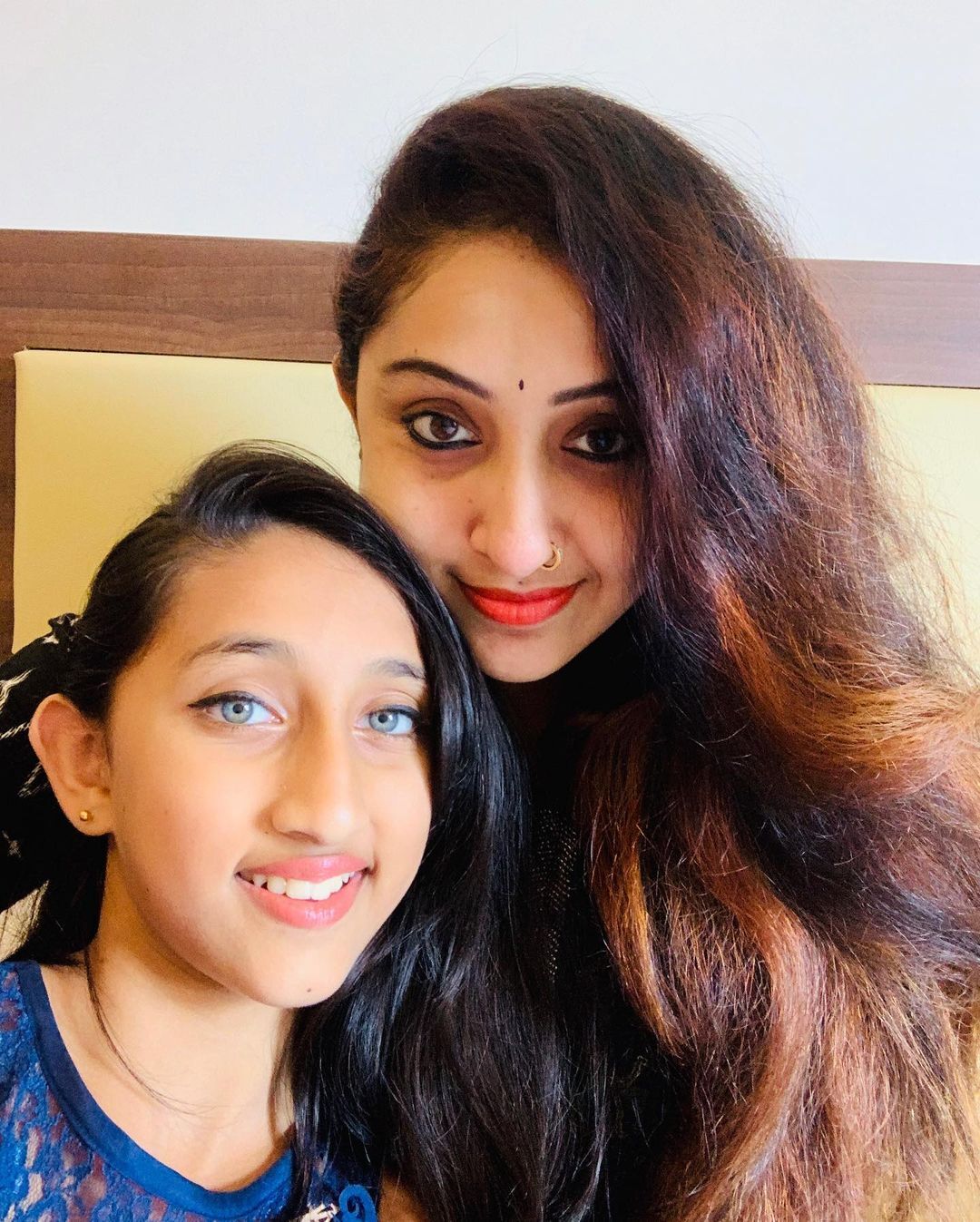 നടി നിത്യാദാസിന്‌റെയും മകളുടെയും പുത്തന്‍ ചിത്രങ്ങള്‍ കാണാം