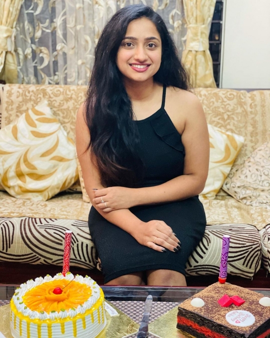 మోడ్రన్ డ్రెస్సుల్లో నయని.. మీరు ఎప్పుడూ చూడని అషికా పదుకోన్ ఫోటోలు