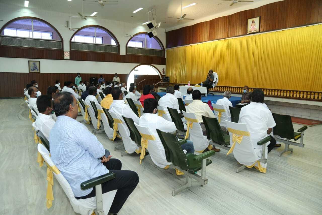 Rajinikanth Renames RRM to Fans Welfare Association