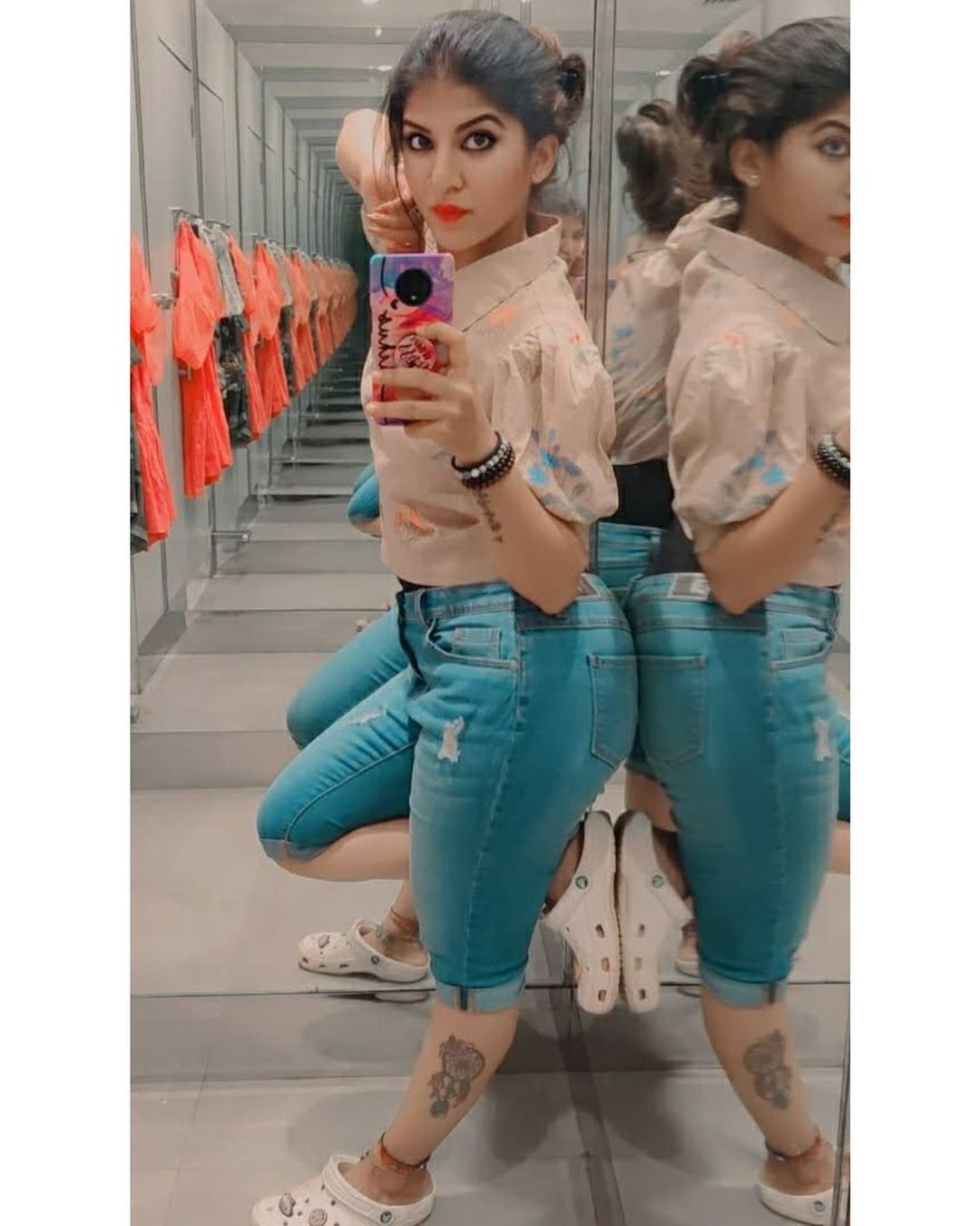 ഉപ്പും മുളകിലെ മോളൂസ് ആളൊരു ഫ്രീക്കത്തി തന്നെ; ചിത്രങ്ങളതാ