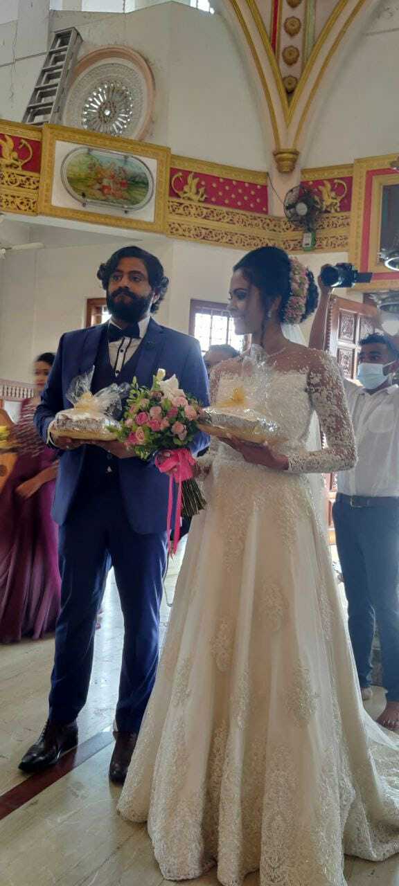 Actor Antony Varghese & Anisha Paulose Wedding Photos