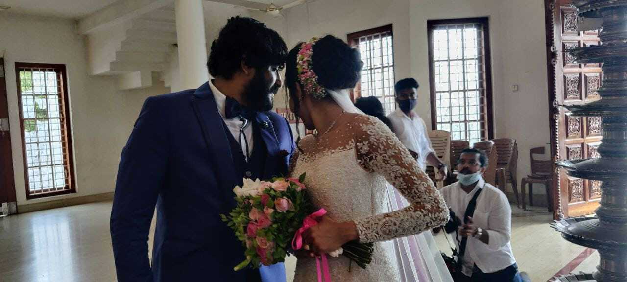 Actor Antony Varghese & Anisha Paulose Wedding Photos