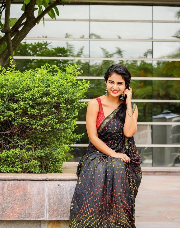 బాత్‌టబ్‌లో తడిసిన అందాలతో అనన్య నాగళ్ల రచ్చ: తెలుగు పిల్లను ఇంత ఘాటుగా ఎప్పుడూ చూసుండరు!