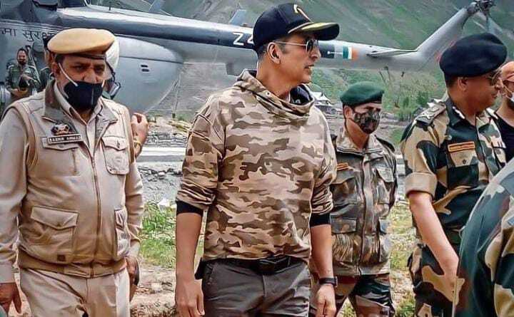 Independence Day 2021 Special: When Aishwarya Rai, Akshay Kumar & Other B-town Stars Met BSF Soldiers