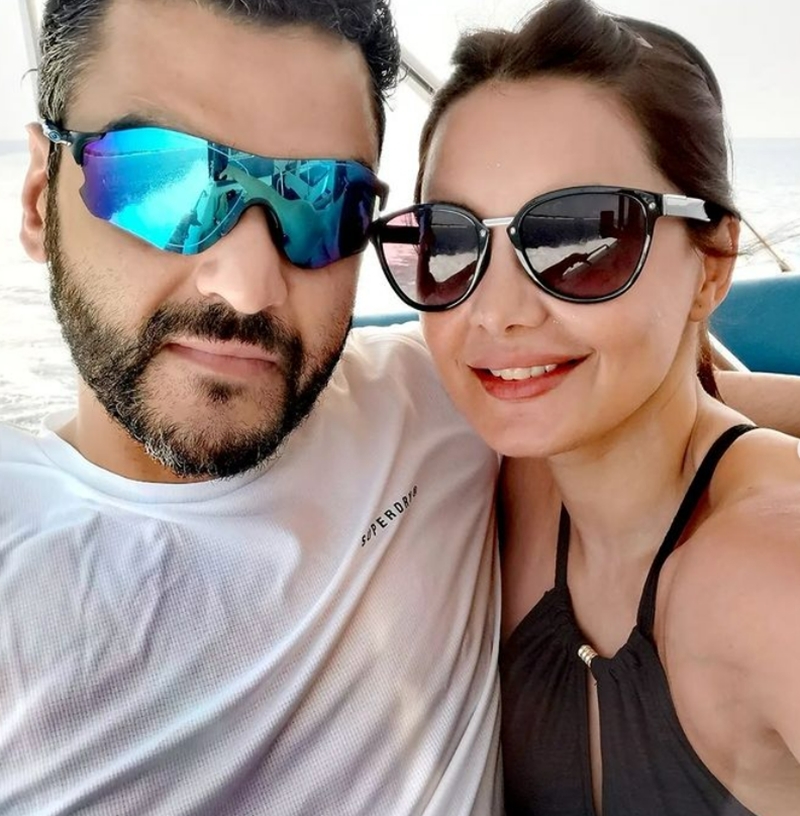 Hotness Alert! Minissha Lamba And Her Beau Akash Malik Set The Internet On Fire