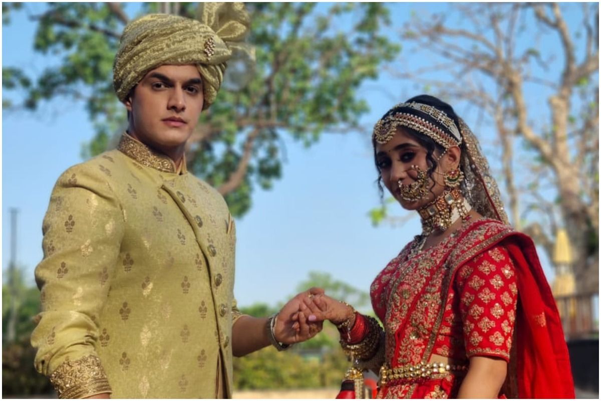 Yeh Rishta Kya Kehlata Hai's Shivangi Joshi & Mohsin Khan- The Jodi Who Set TV Screen On Fire With Their Sizzling Chemistry