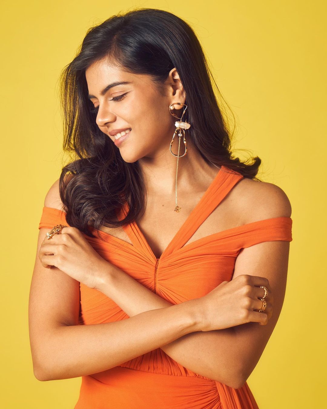 ഓറഞ്ച് പോലെ സ്വീറ്റ്; ഓറഞ്ച് അണിഞ്ഞ് കല്യാണി പ്രിയദര്‍ശന്‍