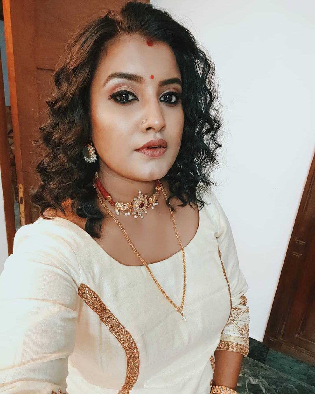 വർക്കൗട്ട് ചിത്രം പങ്കുവെച്ച്  റോഷ്ണ അന്ന റോയി, ചിത്രം കാണൂ