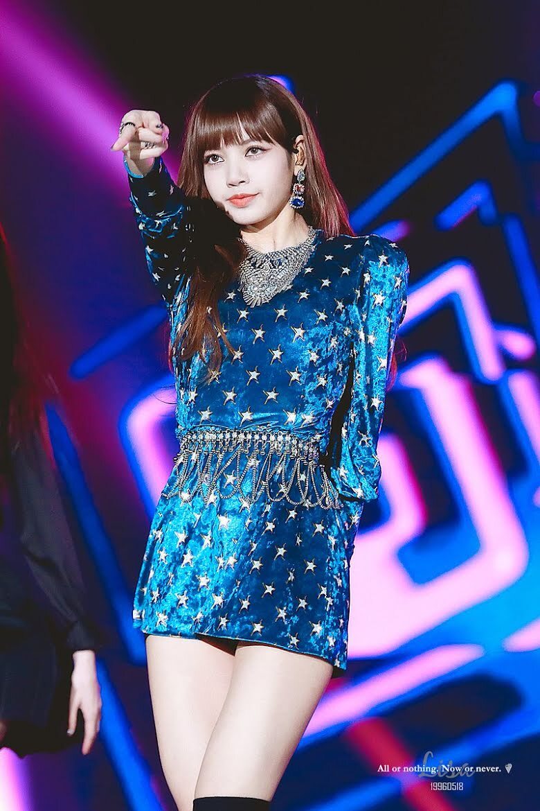 BLACKPINK's Lisa Slaying On Stage In These Iconic Looks