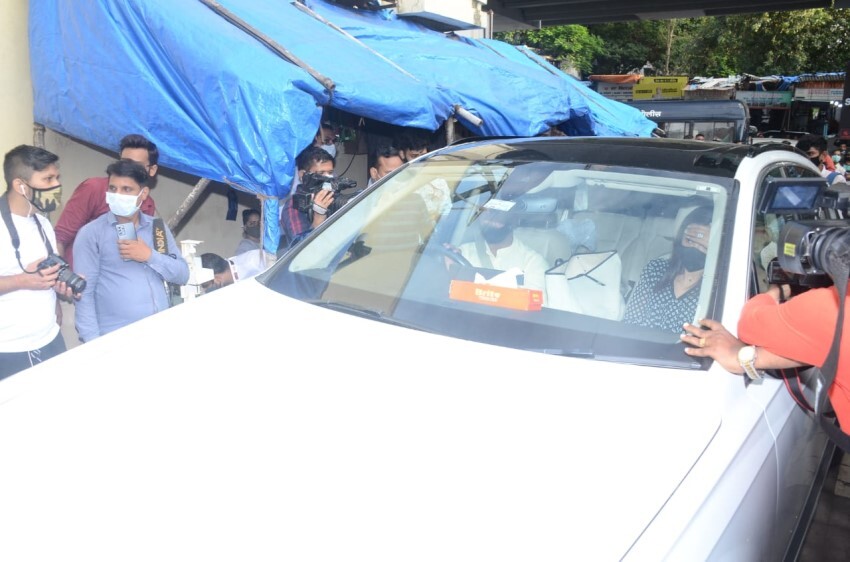 Celebs Pay Last Respects To Sidharth Shukla