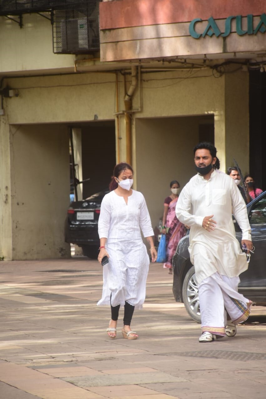 Celebs Pay Last Respects To Sidharth Shukla