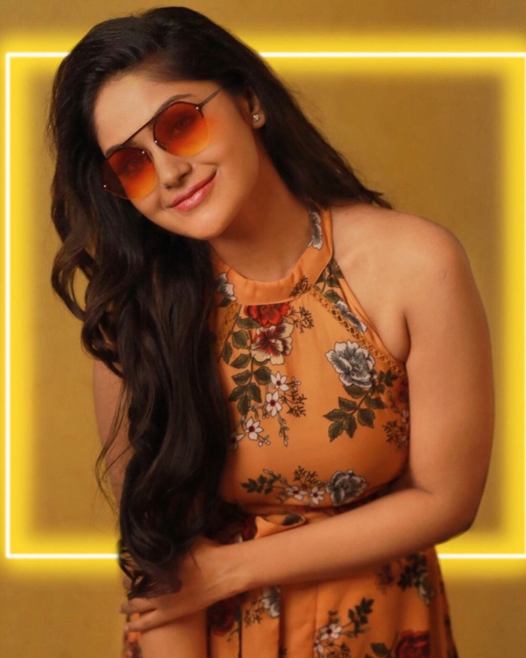 സ്റ്റൈലൻ ലുക്കിൽ  ശ്രിത ശിവദാസ്, ചിത്രം നോക്കൂ