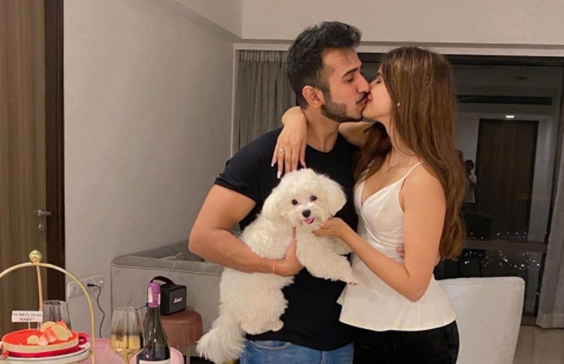 Sakshi Malik & Her Fiance Santul Katahra’s Intimate Pictures Are Too Hot To Handle