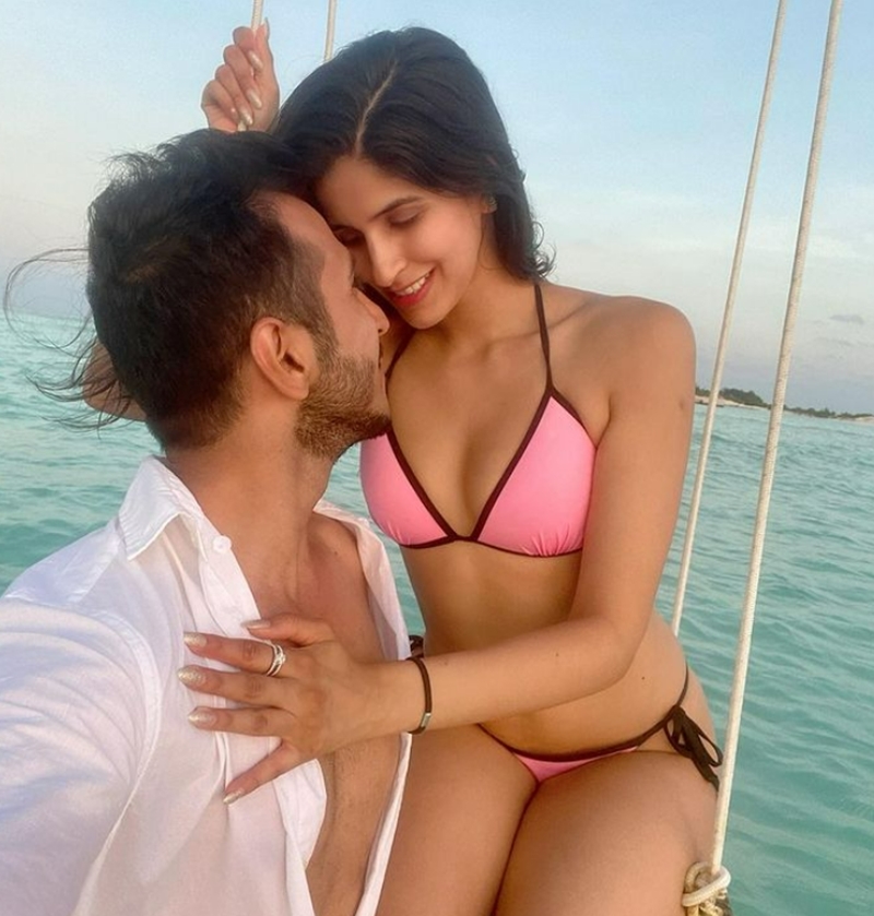 Sakshi Malik & Her Fiance Santul Katahra’s Intimate Pictures Are Too Hot To Handle