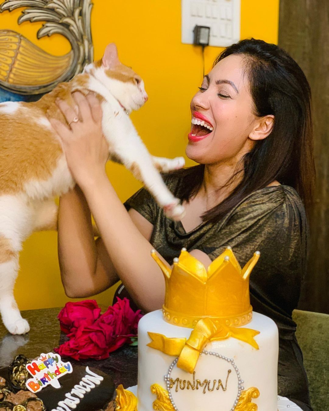 Taarak Mehta Ka Ooltah Chashmah's Munmun Dutta Celebrates Birthday With Her Mother & Pet Cat