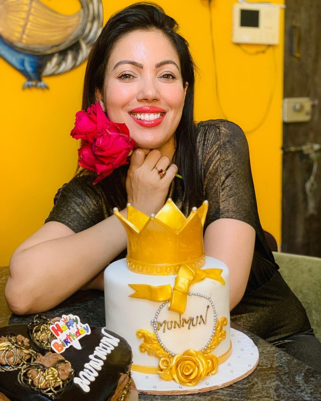 Taarak Mehta Ka Ooltah Chashmah's Munmun Dutta Celebrates Birthday With Her Mother & Pet Cat