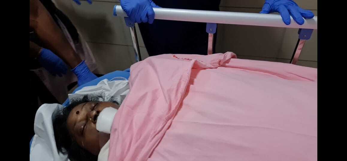 Uttej Wife Padmathi కన్నుమూత: విషాదంలో సినీ ప్రముఖులు.. చిరంజీవి, ప్రకాశ్ రాజ్ కంటతడి (ఫోటోలు)