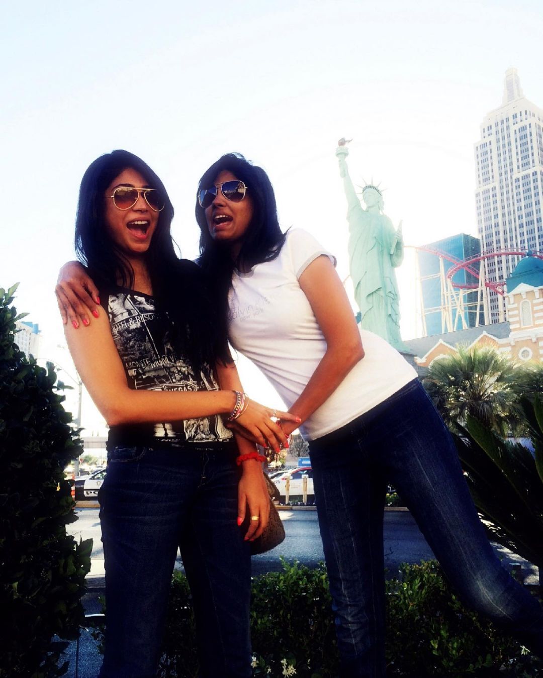 World's Mega Reality Show Survivor Tamil Contestant Vijayalakshmi  Ahathian Family And Unseen