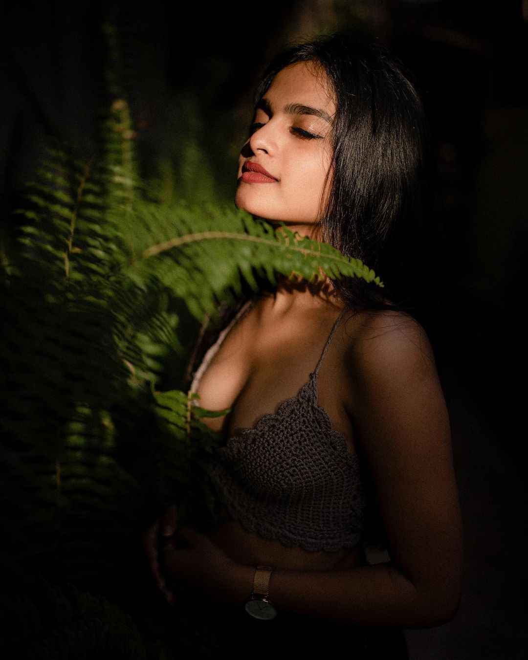 വീണ്ടും ഗ്ലാമര്‍ ചിത്രങ്ങളുമായി മിണ്ടാപ്പൂച്ച; ഗോപികയുടെ പുതിയ ചിത്രങ്ങളും വൈറല്‍