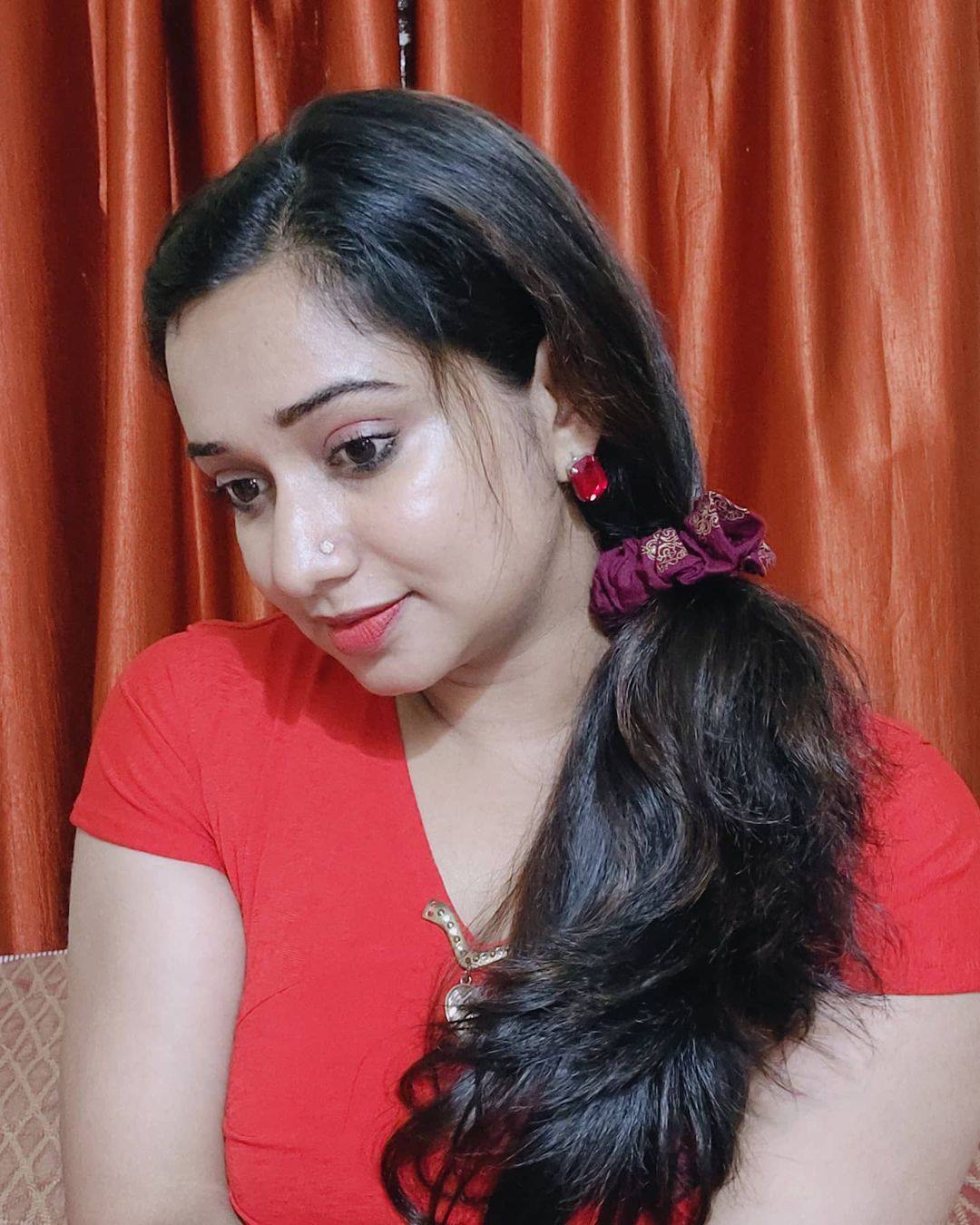 സീരിയൽ ആരാധകരുടെ പ്രിയങ്കരി, നടി  ഗൌരി കൃഷ്ണയുടെ ഫോട്ടോസ് വൈറലാവുന്നു