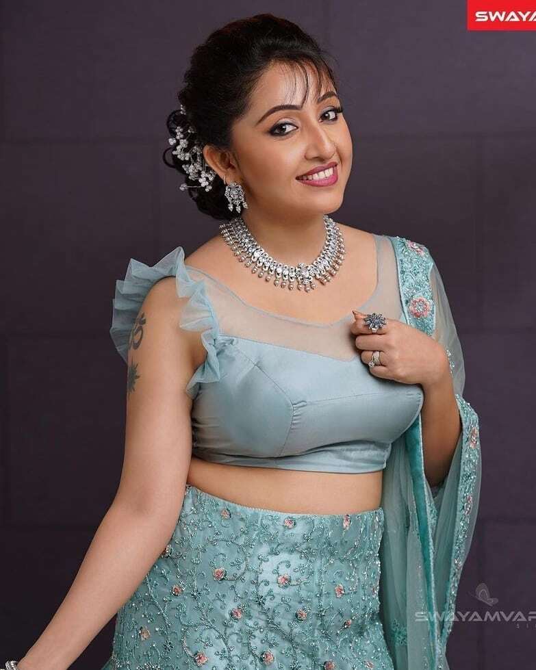 പ്രായം തോല്‍പ്പിക്കും അഴകില്‍ നിത്യ ദാസ്; താരത്തിന്റെ പുത്തന്‍ ചിത്രങ്ങള്‍