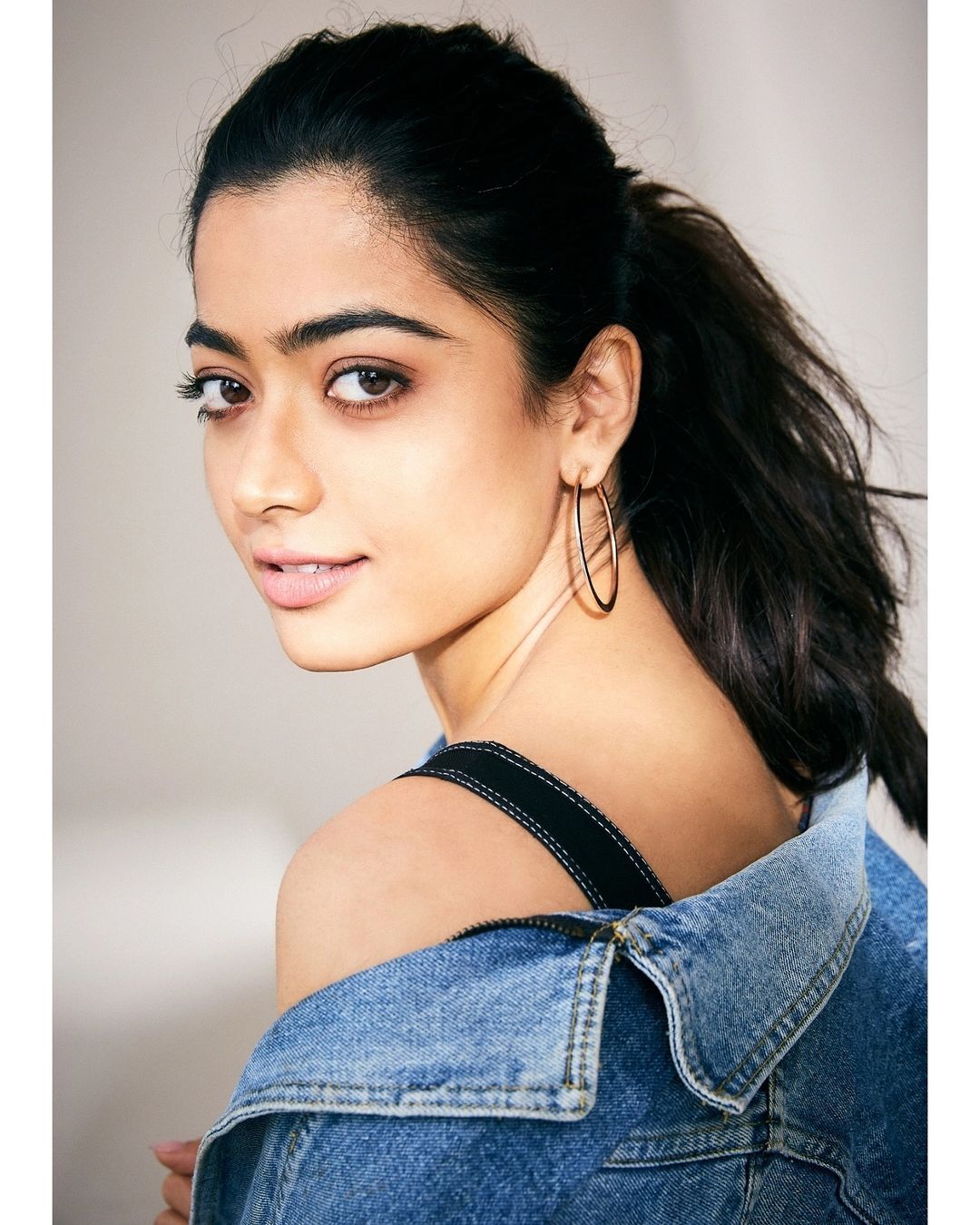 Rashmika Mandanna’s Pictures That Prove Geeta Govindam Actress Is Indeed Expression Queen & National Crush