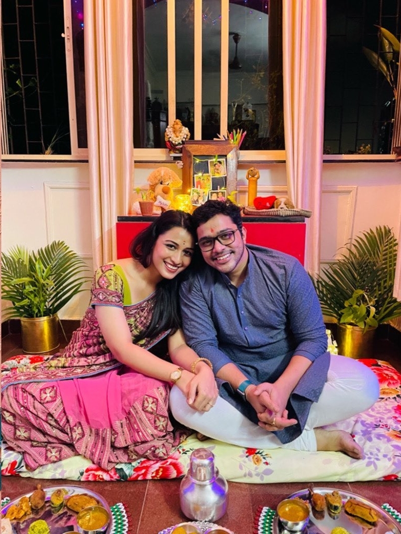 Suyash Tilak And Aayushi Bhave’s Kelvan Pictures Out!