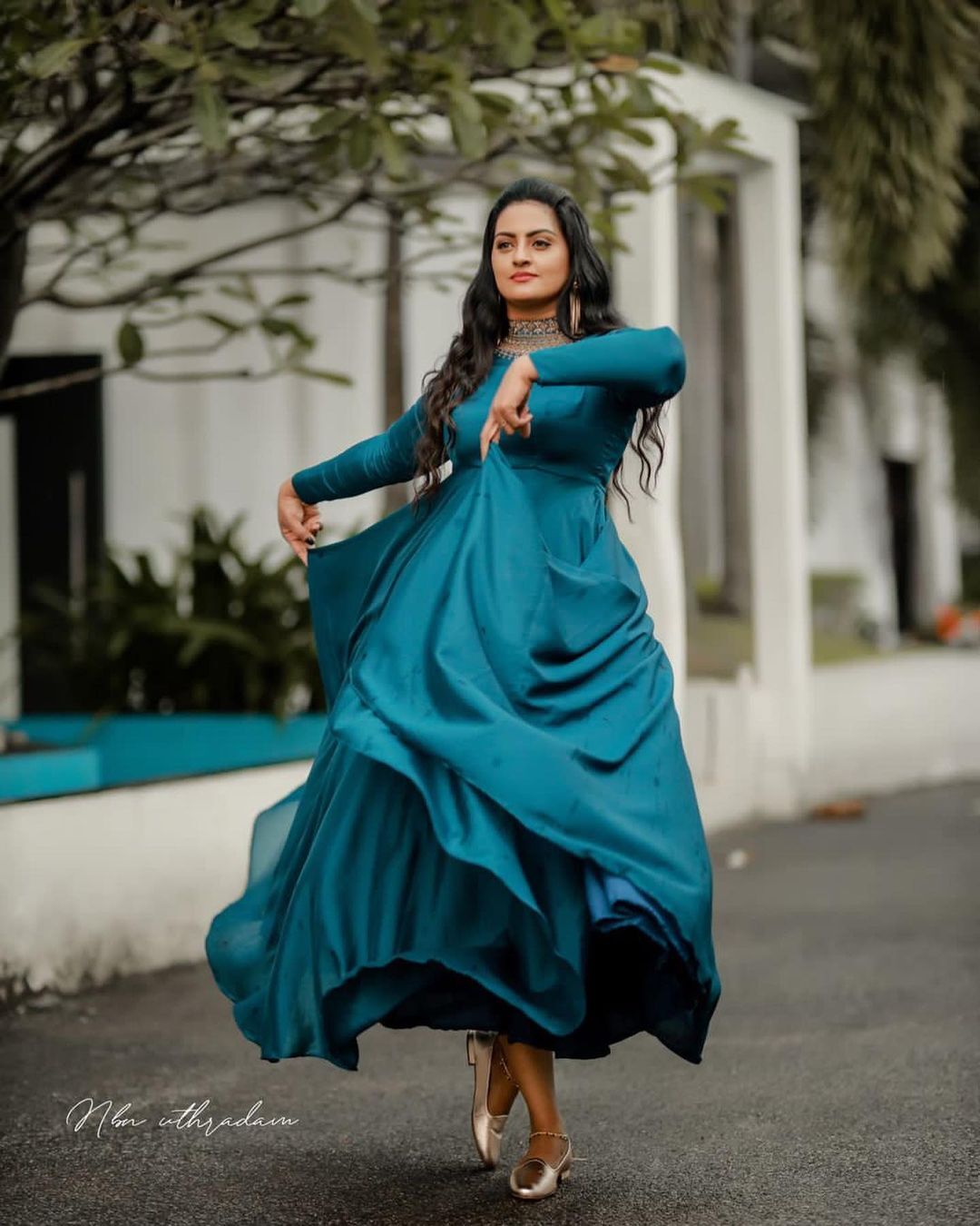 സ്റ്റൈലൻലുക്കിൽ വാനമ്പാടി താരം സുചിത്ര,  ചിത്രം കാണാം