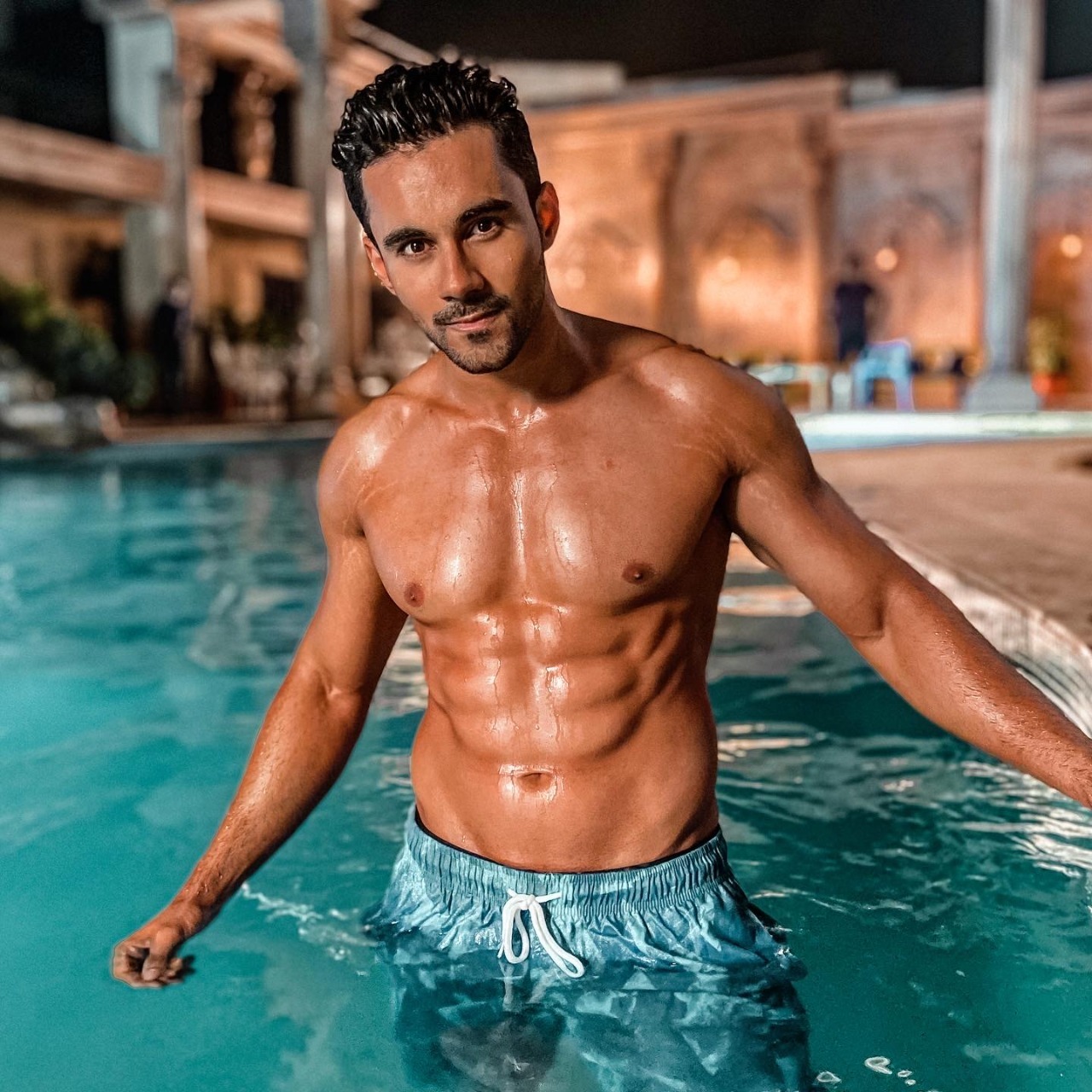 Abhishek Bajaj’s Sexy Shirtless Pictures Prove He Is All-Time Gabru