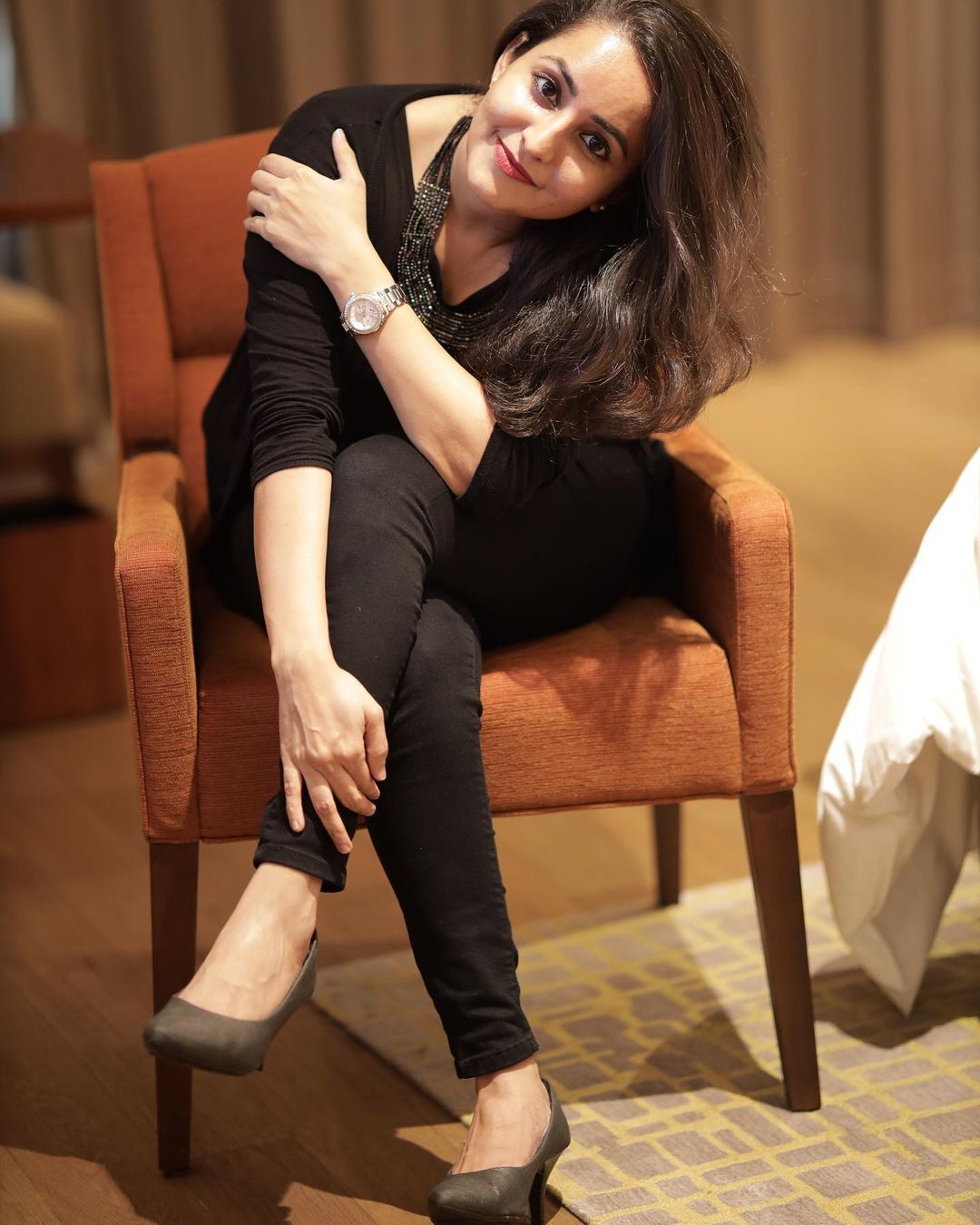 ചുവപ്പണിഞ്ഞ് ഭാമ; താരസുന്ദരിയുടെ പുത്തന്‍ ചിത്രങ്ങള്‍