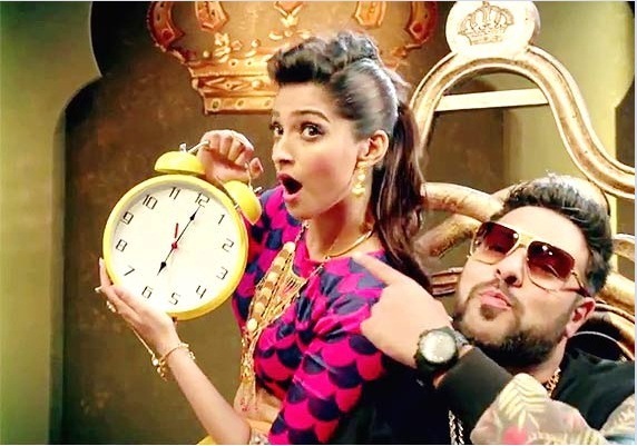 Diwali 2021: 5 Bollywood Songs That You Must Play At Your Diwali Party