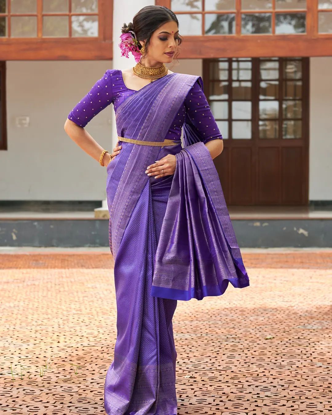 സാരിയില്‍ അതിമനോഹരിയായി ദൃശ്യം സുന്ദരി ശാന്തിപ്രിയ; വക്കീലേ കലക്കിയെന്ന് ആരാധകർ