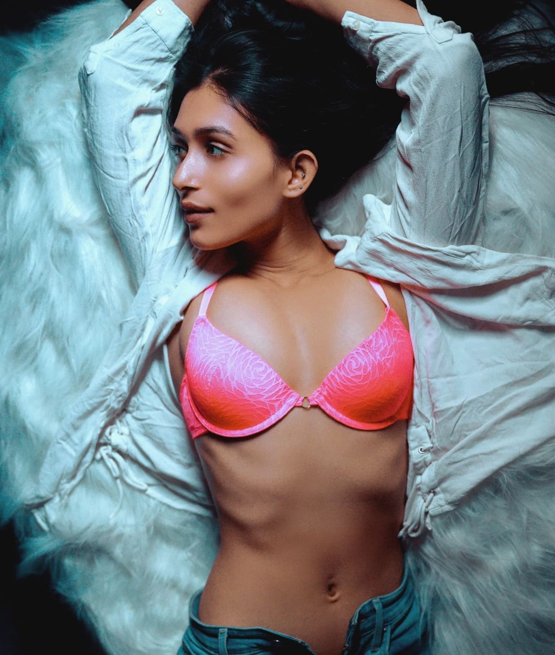 Fitness Model Anjali Kapoor Glamorous Photos