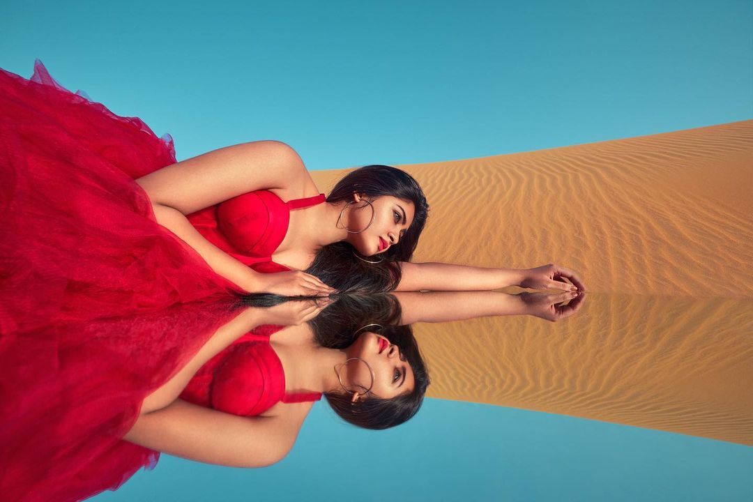 സ്റ്റൈലിഷായി ശാലിൻ സോയ, കിടിലൻ ലുക്കിലുള്ള നടിയുടെ ഫോട്ടോസ്