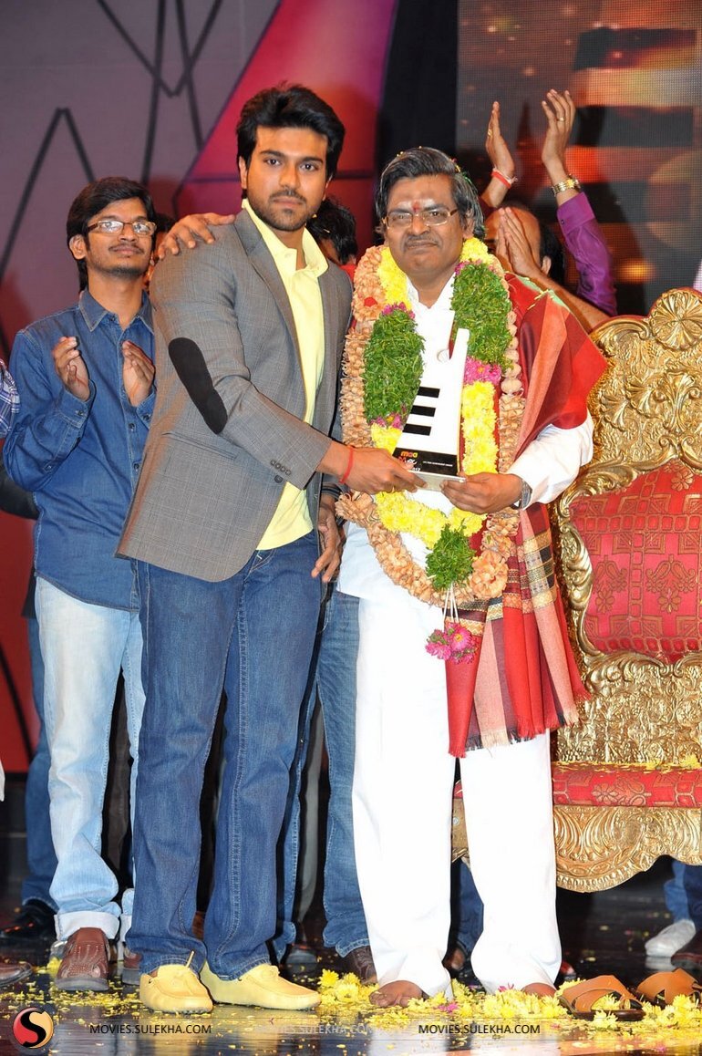 Sirivennela Seetharama Sastry no more: మీరెప్పడూ చూడని సిరివెన్నెల ఫోటోలు