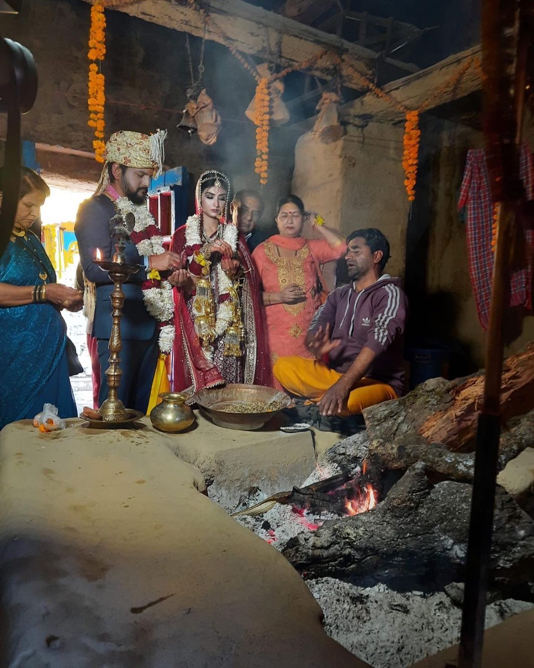 Swaragini Actress Nikita Sharma Gets Married To Rohandeep Singh At Shiv Temple In Uttarakhand