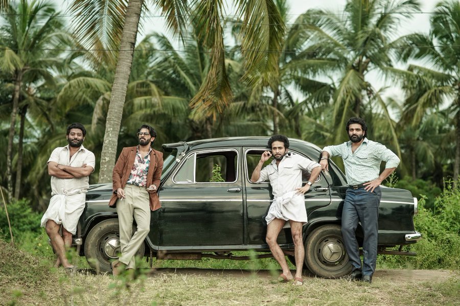 These 15 Viral Pictures From Dulquer Salmaan's Kurup Will Leave You Thrilled!