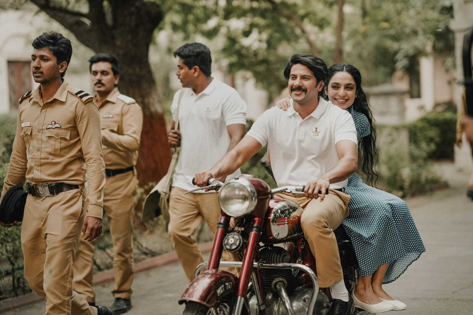 These 15 Viral Pictures From Dulquer Salmaan's Kurup Will Leave You Thrilled!
