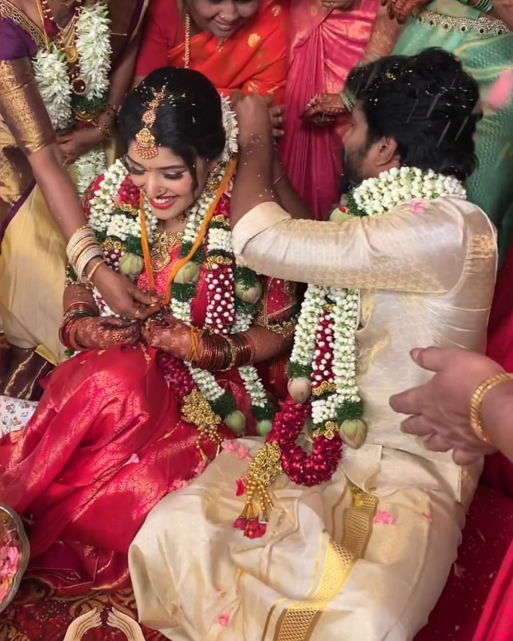 Thirumanam Serial Actors Sidhu and ShreyaAnchan Wedding