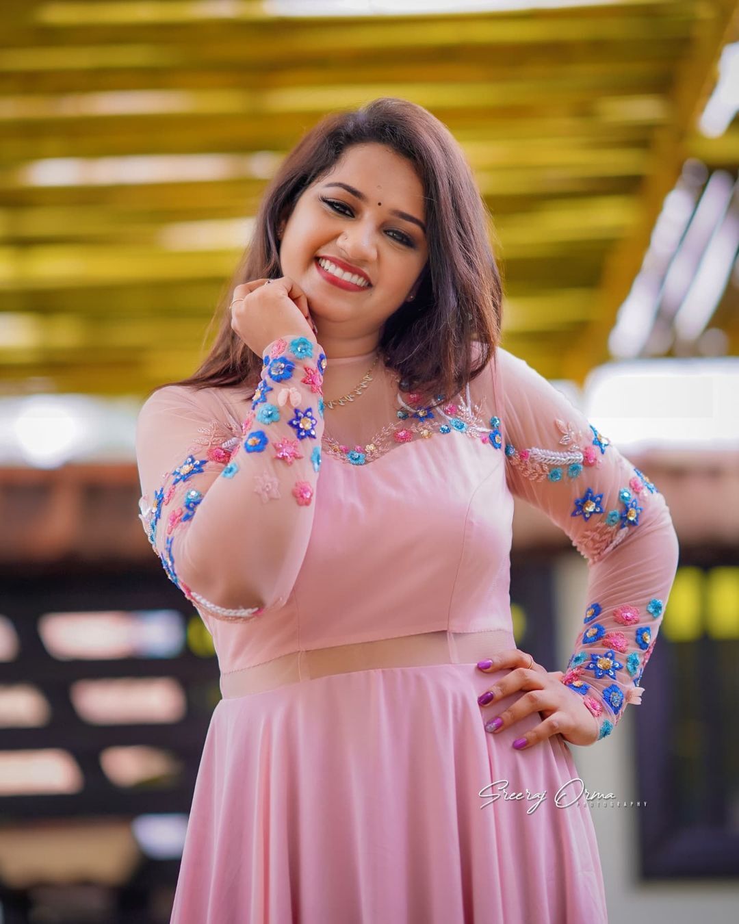 സിമ്പിൾ ലുക്കിൽ സ്റ്റൈലായ  മൗനരാഗം താരം, പ്രതീക്ഷയുടെ   പുതിയ ചിത്രം വൈറലാവുന്നു