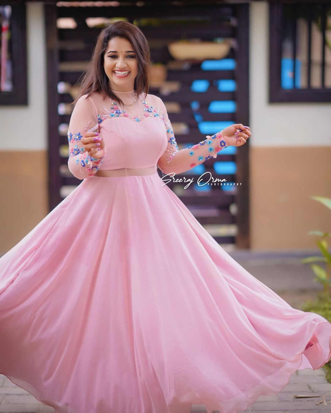 സിമ്പിൾ ലുക്കിൽ സ്റ്റൈലായ  മൗനരാഗം താരം, പ്രതീക്ഷയുടെ   പുതിയ ചിത്രം വൈറലാവുന്നു