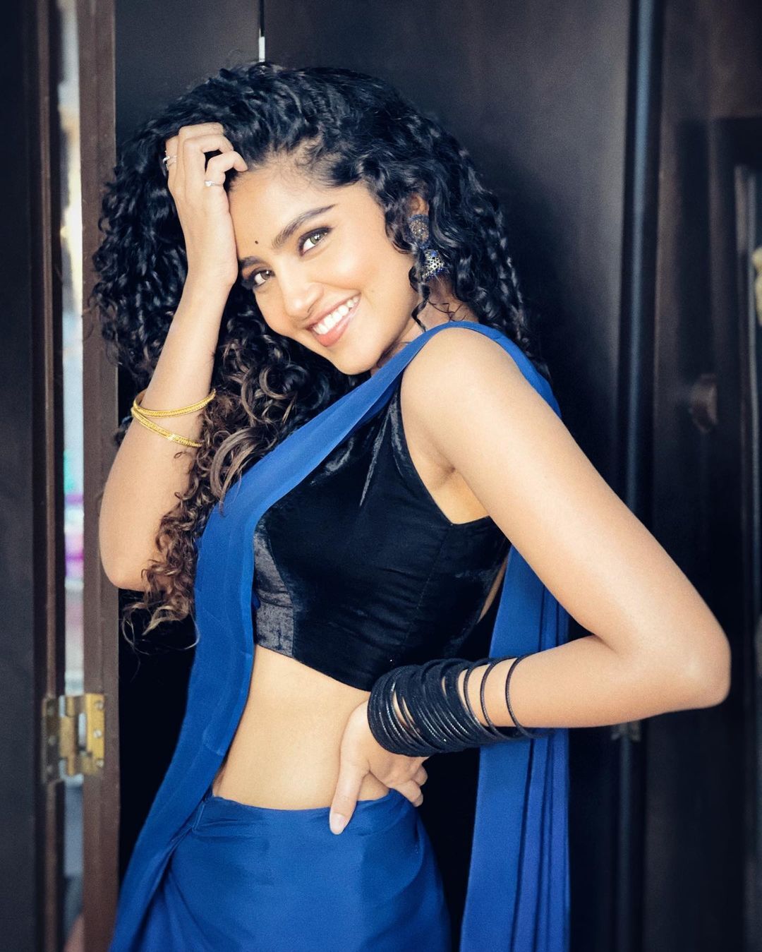 ചിരിയുണർത്തും ഭാവങ്ങളുമായി അനുപമ പരമേശ്വരൻ; ചിത്രങ്ങൾ