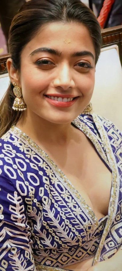 Celebs who Faced Dress Slips