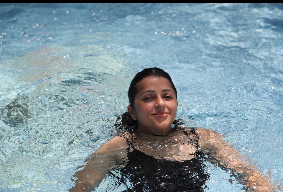 Bhumika Chawla: ఓ రేంజ్‌లో రెచ్చిపోయిన భూమిక.. తల్లైన తర్వాత కూడా ఇంత ఘాటు ఫోజులతో రచ్చ