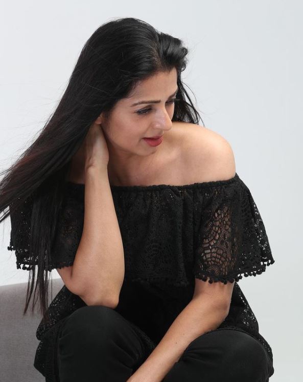 Bhumika Chawla: ఓ రేంజ్‌లో రెచ్చిపోయిన భూమిక.. తల్లైన తర్వాత కూడా ఇంత ఘాటు ఫోజులతో రచ్చ