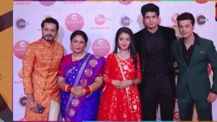 Zee Rishtey Awards 2021 Nomination Party: Shraddha Arya, Dheeraj Dhoopar, Shabir & Others Walk The Red Carpet