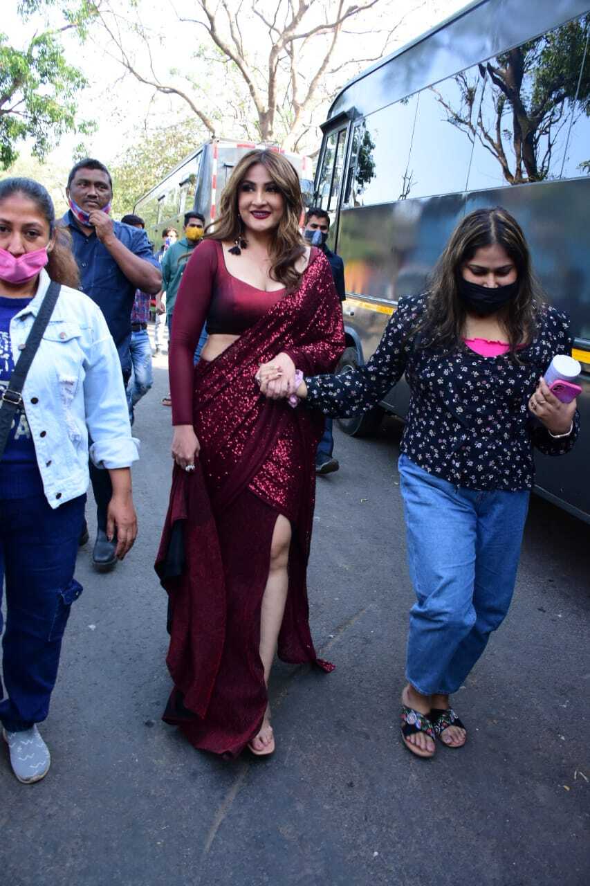 Bigg Boss 15 Grand Finale: Shamita's Mother, Leeshan-Misha, Rubina, Shweta Tiwari, Rakhi-Ritesh, Gauahar & Others Arrive On Sets