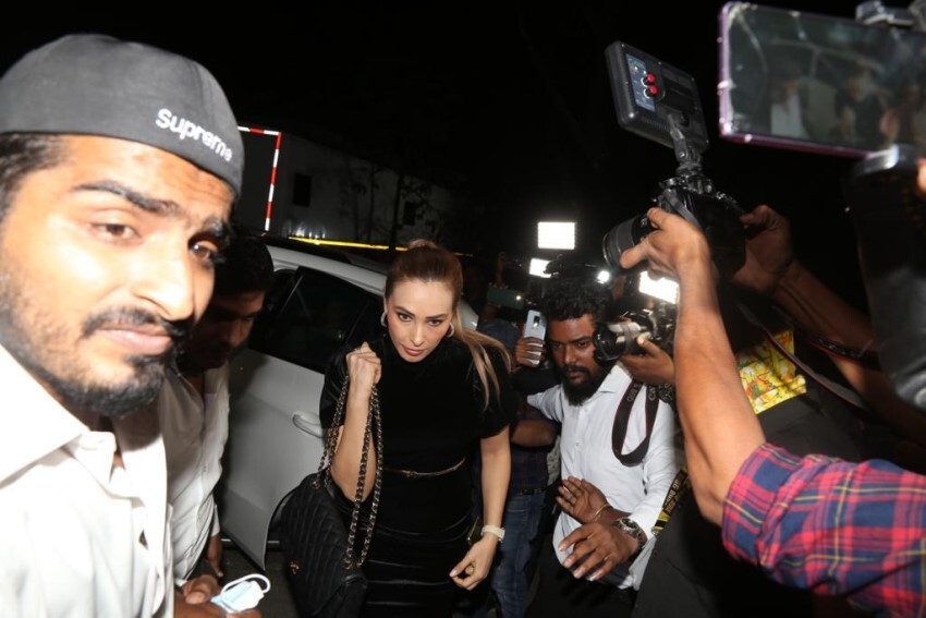 Shilpa Shetty, Rashmi Desai and others on the sets of Bigg Boss