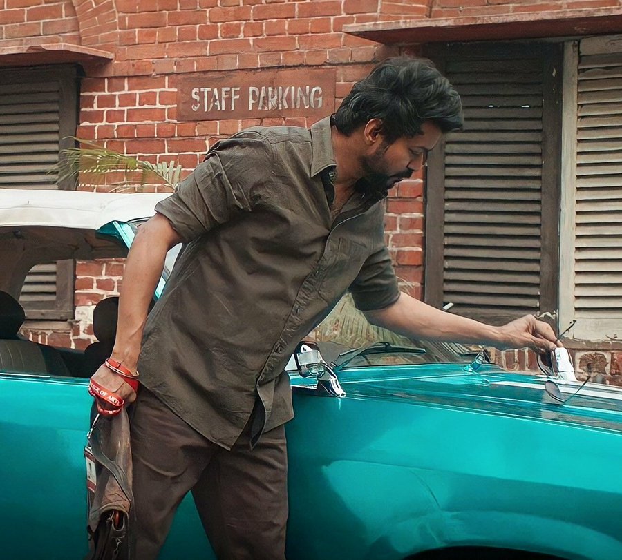 Vijay's Unseen Pictures From The Sets Of Master Go Viral As The Films Clocks 1 Year!