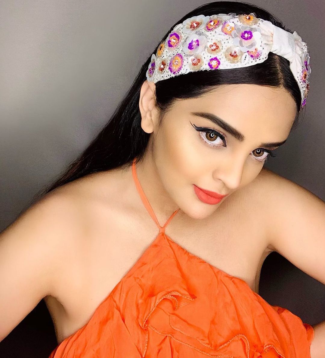 Vishal Kotian’s GF Payal Shetty’s Sultry Looks Will Drive You Crazy